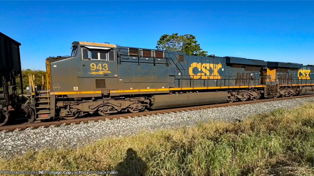 CSX 943